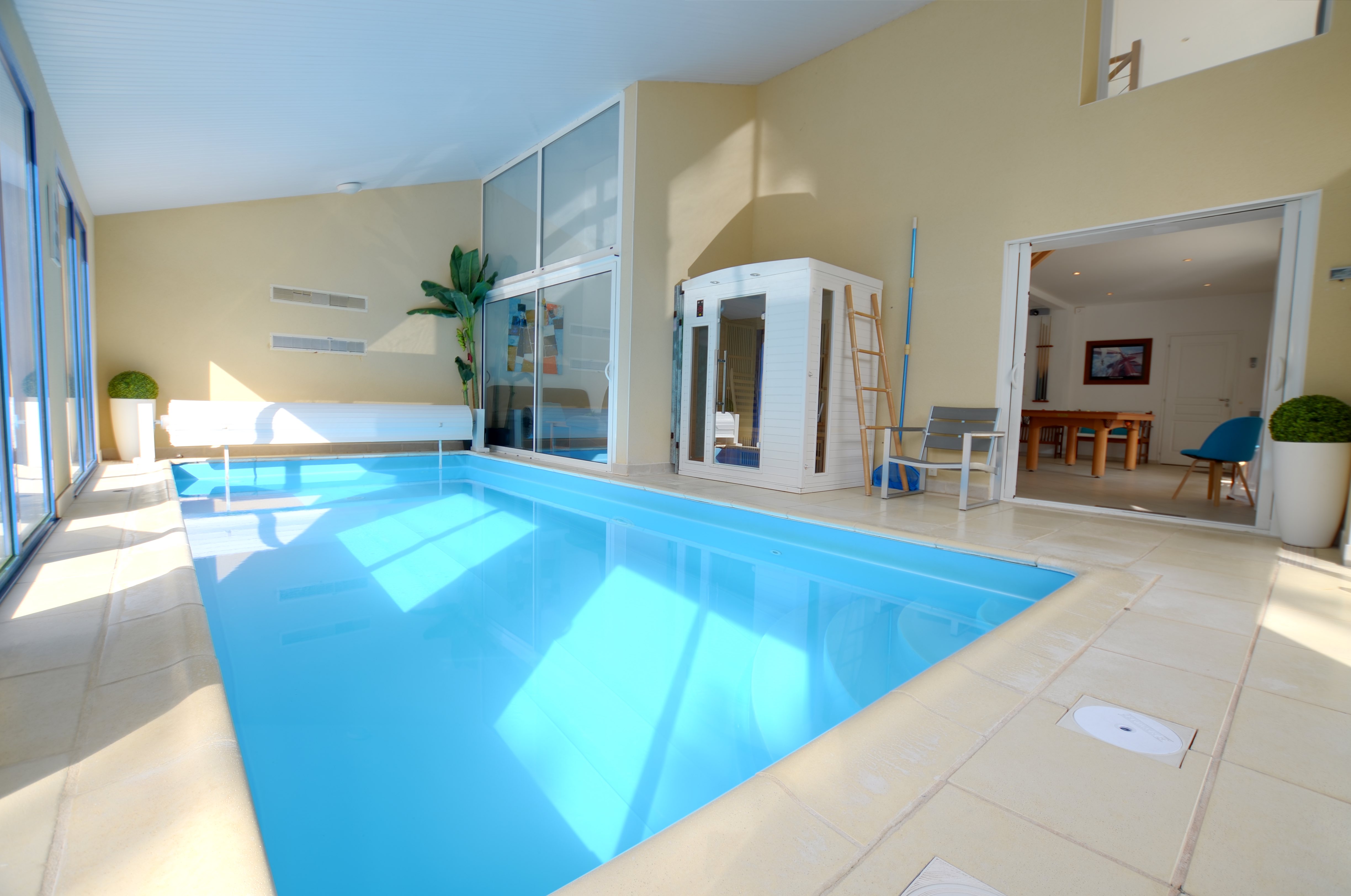 Piscine de la Villa Eden Gite de Luxe avec piscine intérieure en Vendée